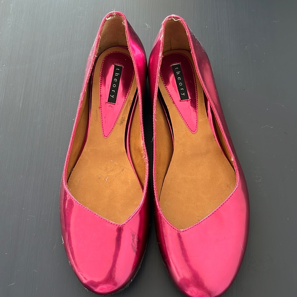 Theory ballerina flats in fuschia